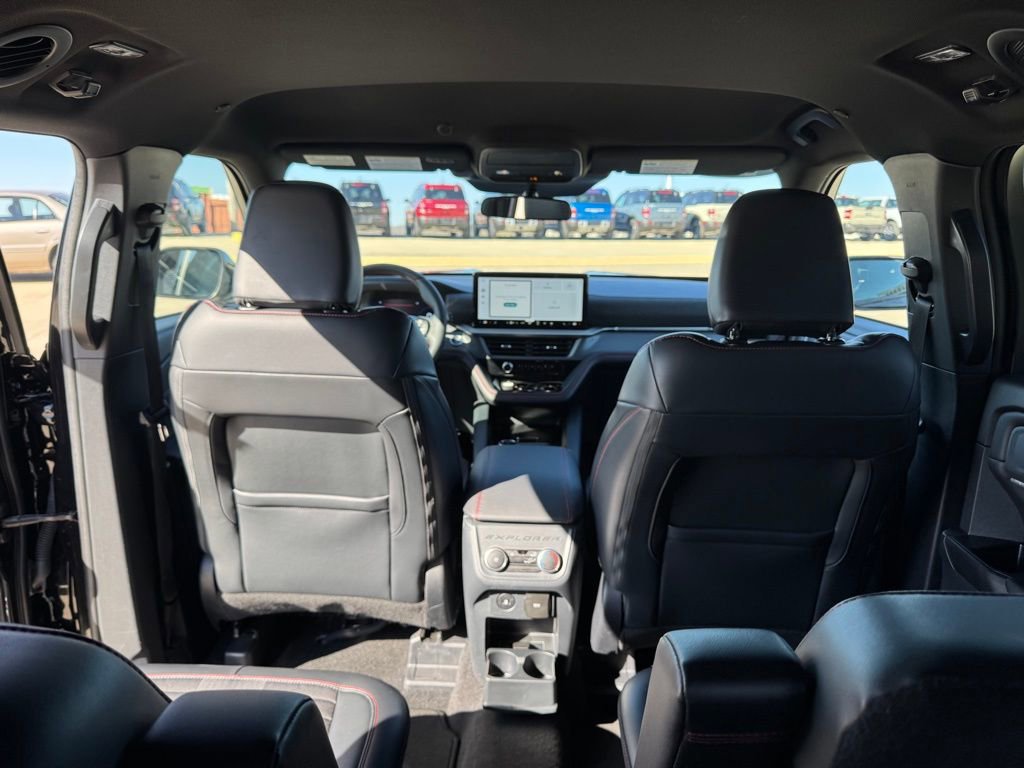 Certified 2025 Ford Explorer ST-Line image 37