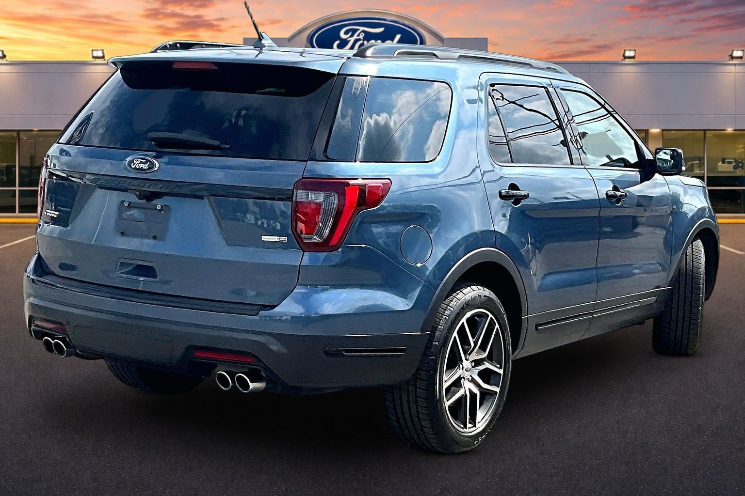 Certified 2018 Ford Explorer Sport AWD/4WD image 11