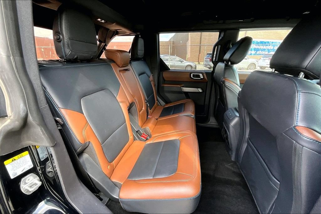 Certified 2023 Ford Bronco Outer Banks w/ Sasquatch Package AWD/4WD image 25