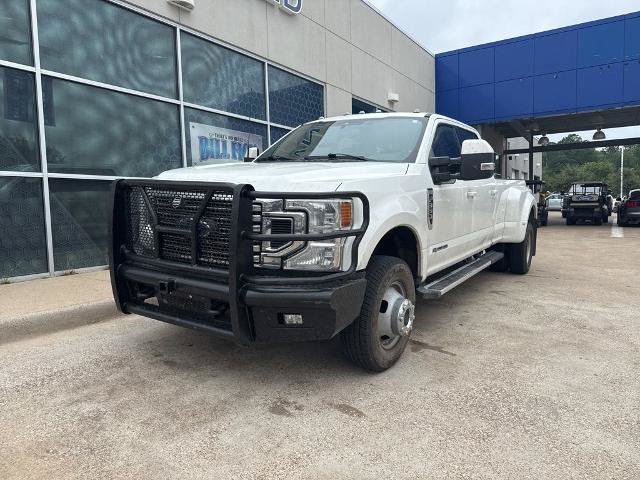 Certified 2022 Ford F350 Lariat w/ Lariat Value Package AWD/4WD image 2