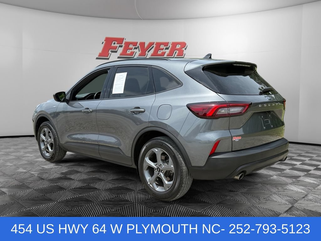 Certified 2025 Ford Escape ST-Line AWD/4WD image 3