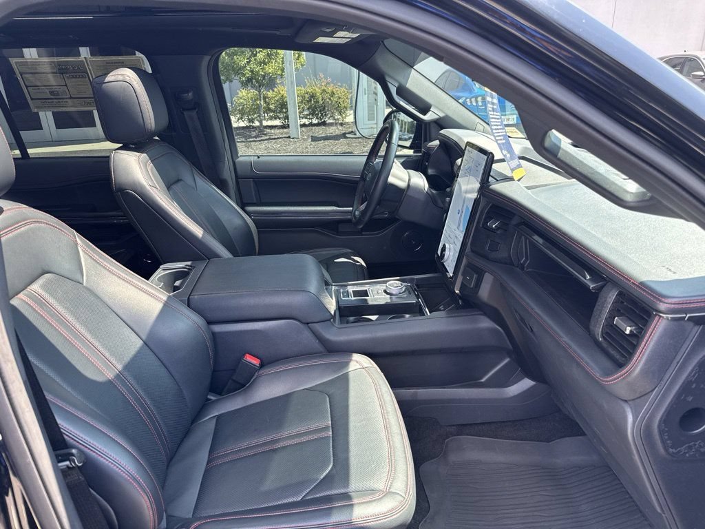 Certified 2023 Ford Expedition Limited RWD image 27