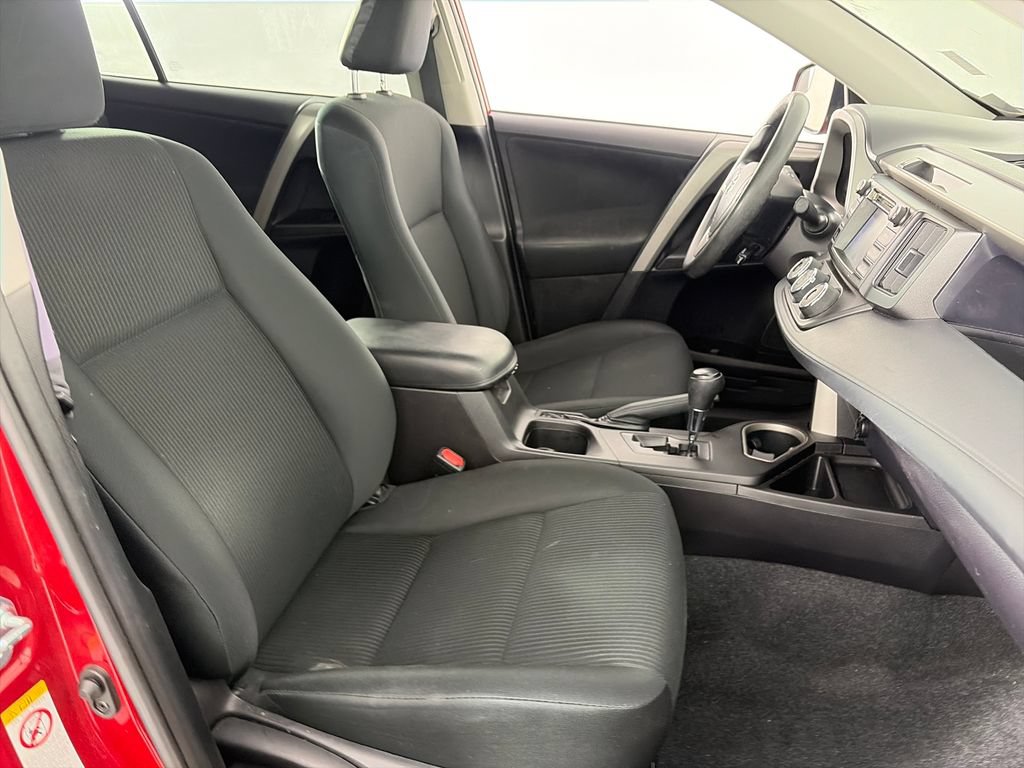 Used 2017 Toyota RAV4 LE w/ All Weather Liner Package AWD/4WD image 28