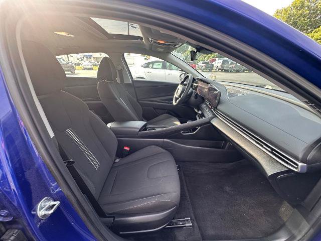 Used 2025 Hyundai Elantra SEL FWD image 23