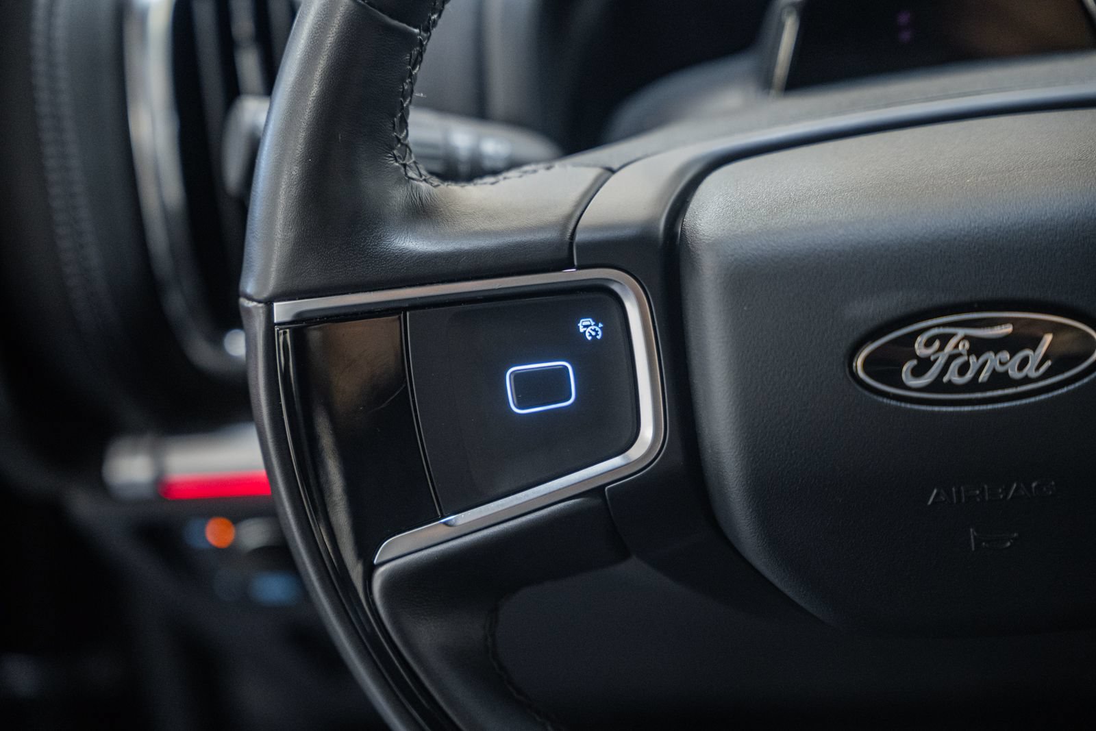 Certified 2025 Ford Expedition Max Platinum w/ Stealth Appearance Package AWD/4WD image 41