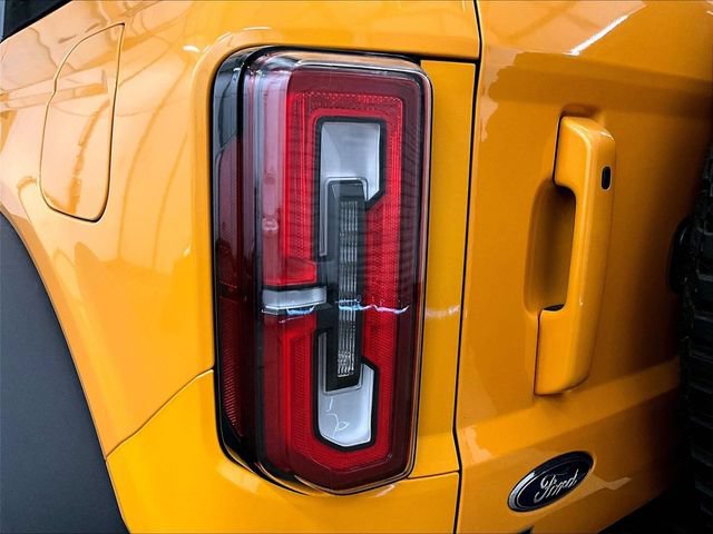 Certified 2021 Ford Bronco Outer Banks w/ Sasquatch Package AWD/4WD image 28