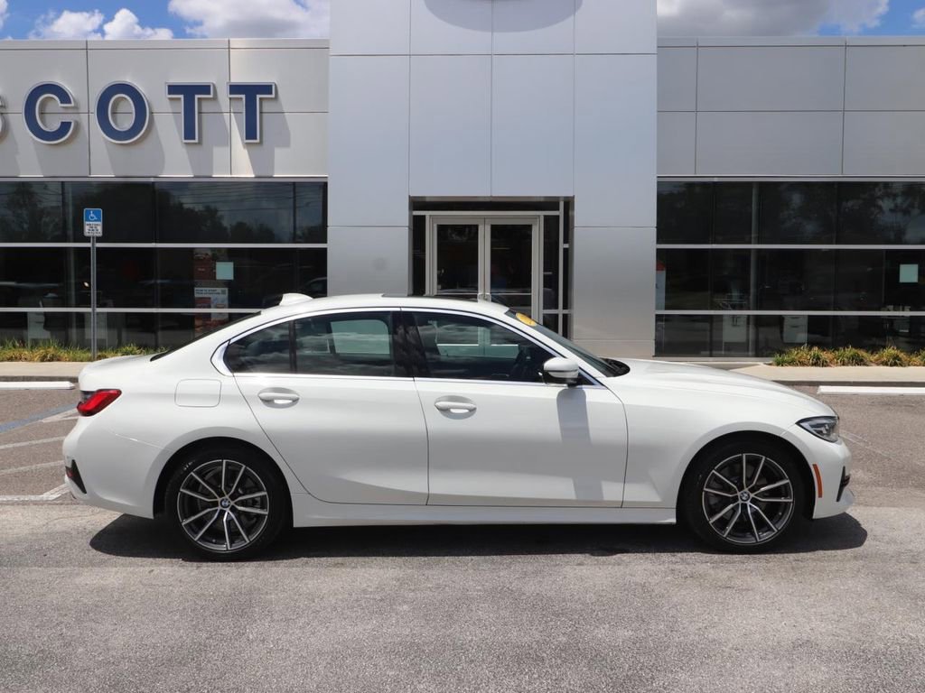 Used 2020 BMW 330i Sedan w/ Convenience Package RWD image 16