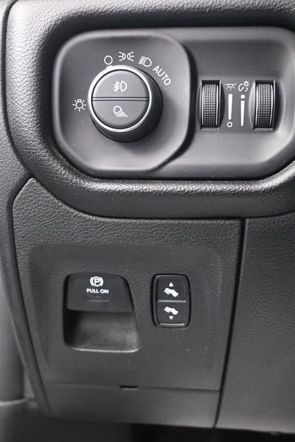 Used 2025 RAM 1500 Big Horn AWD/4WD image 8