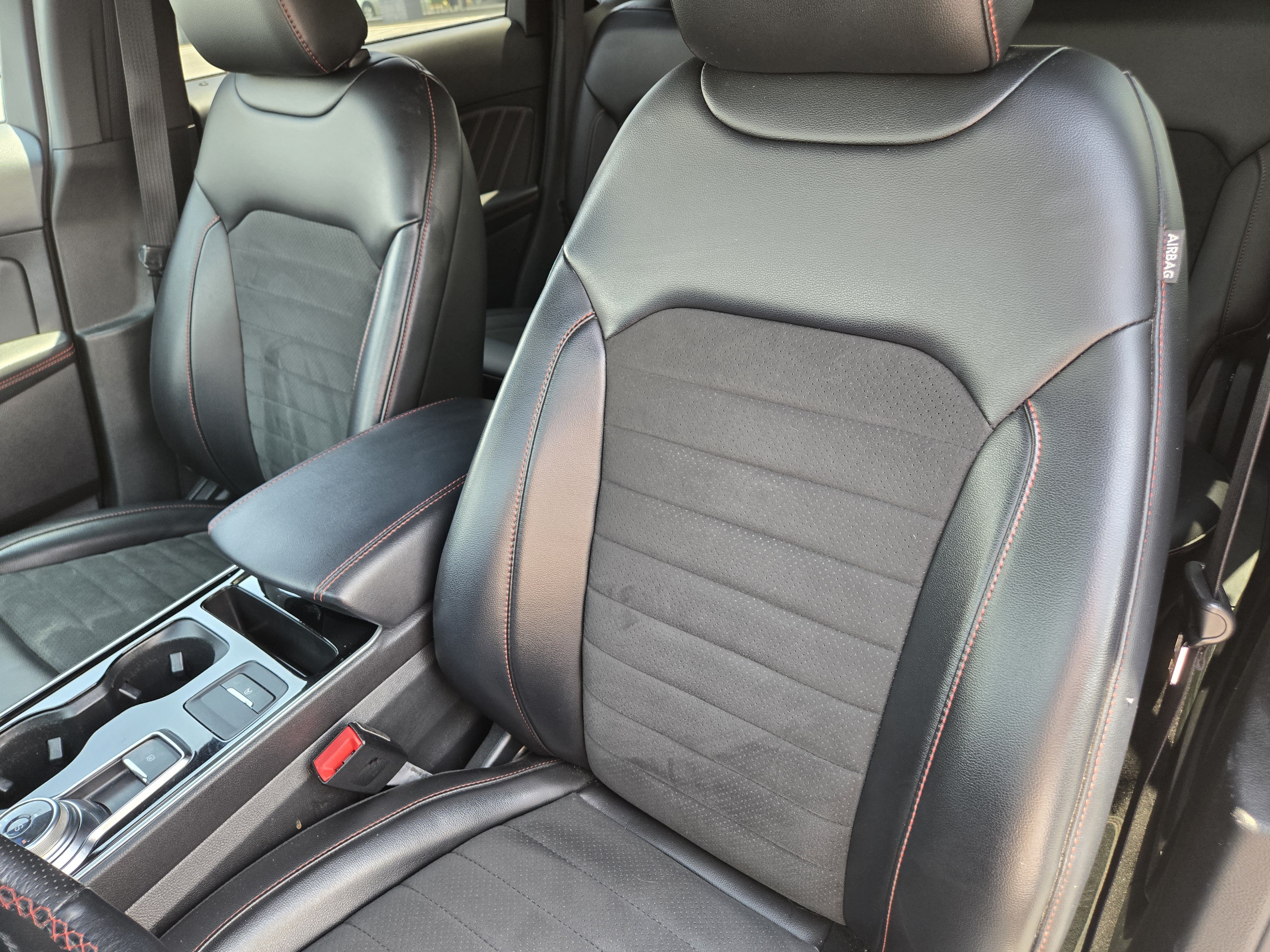 Certified 2020 Ford Edge ST-Line FWD image 17
