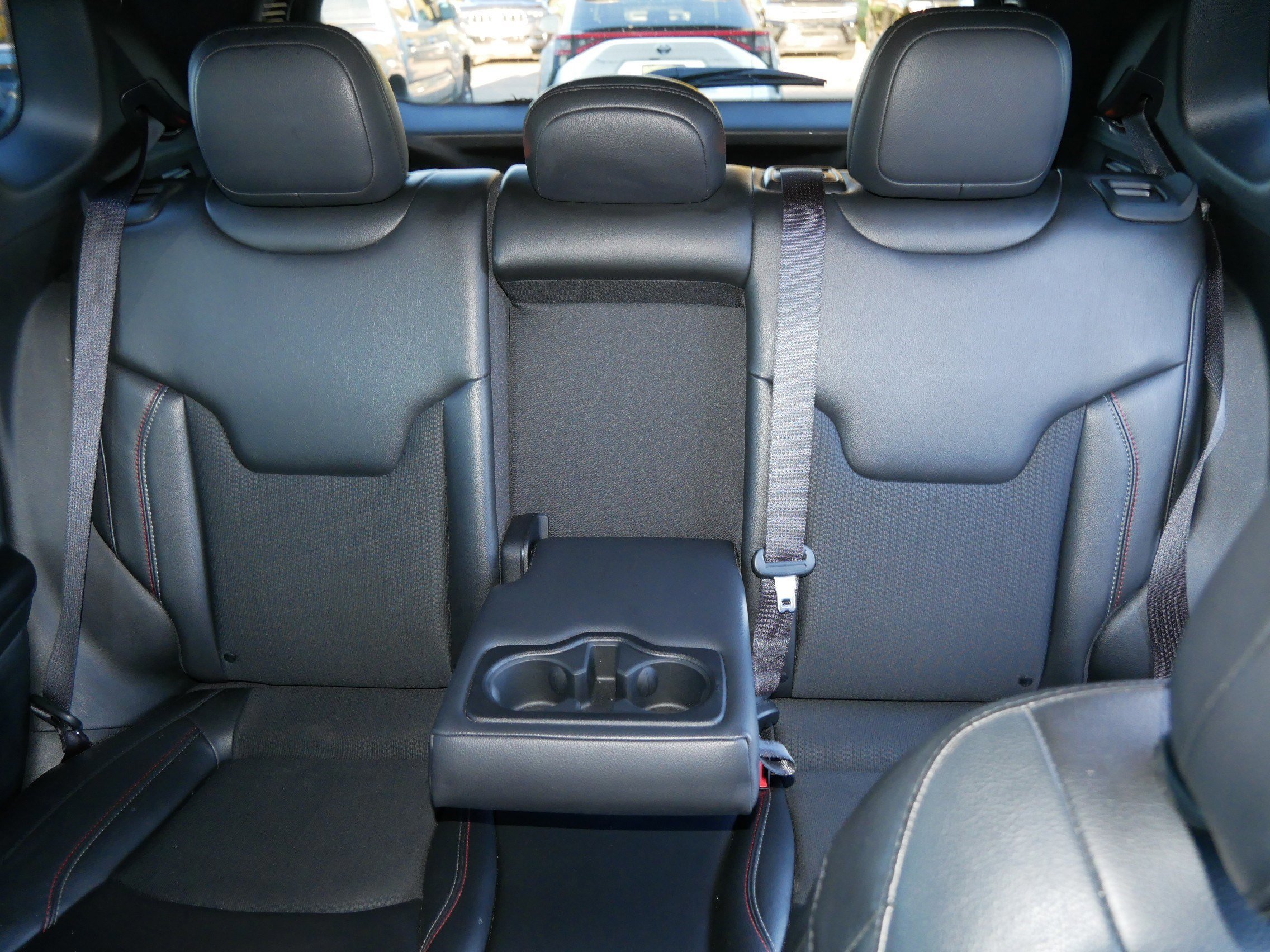 Used 2023 Jeep Compass Trailhawk image 13