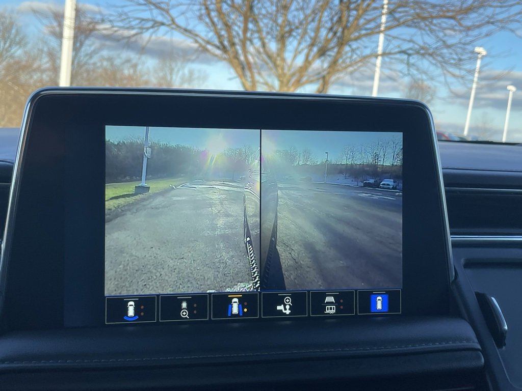 Used 2024 Chevrolet Suburban Z71 w/ Luxury Package image 51