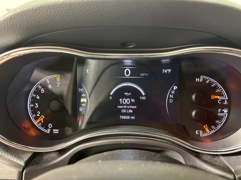 Used 2018 Jeep Grand Cherokee Altitude AWD/4WD image 17