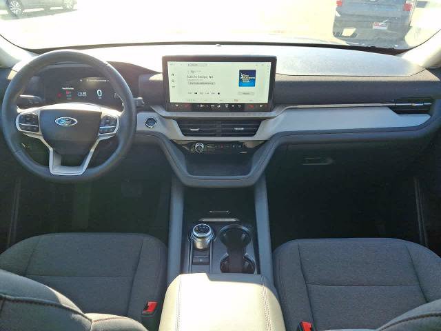 Certified 2025 Ford Explorer Active AWD/4WD image 6