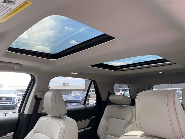 Certified 2019 Ford Explorer Limited w/ Limited Luxury Package AWD/4WD image 22