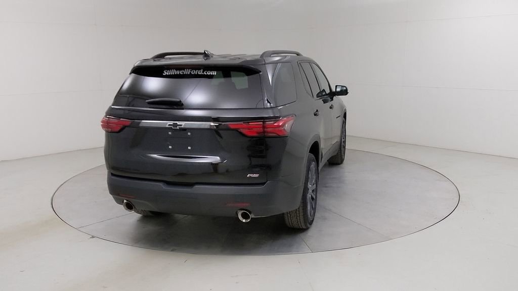 Used 2023 Chevrolet Traverse RS image 16