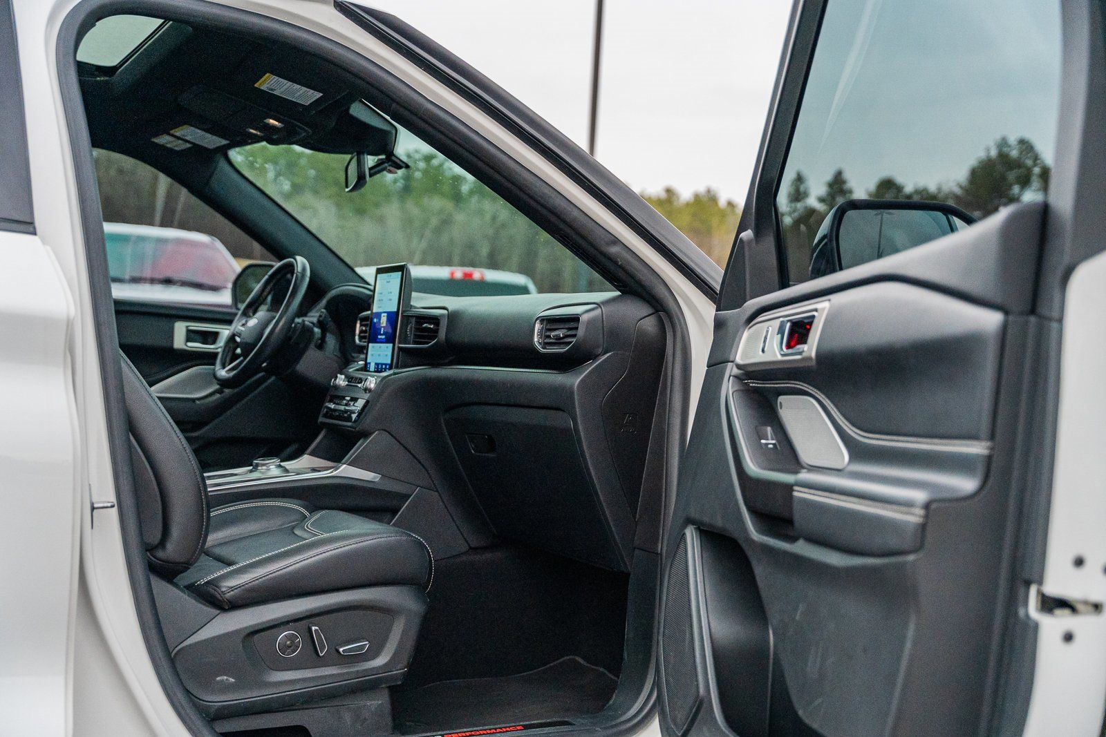 Certified 2020 Ford Explorer ST w/ Premium Technology Package image 16