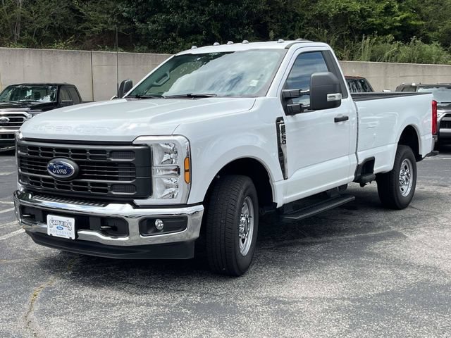 Certified 2026 Ford F250 XL w/ XL Chrome Package RWD image 8