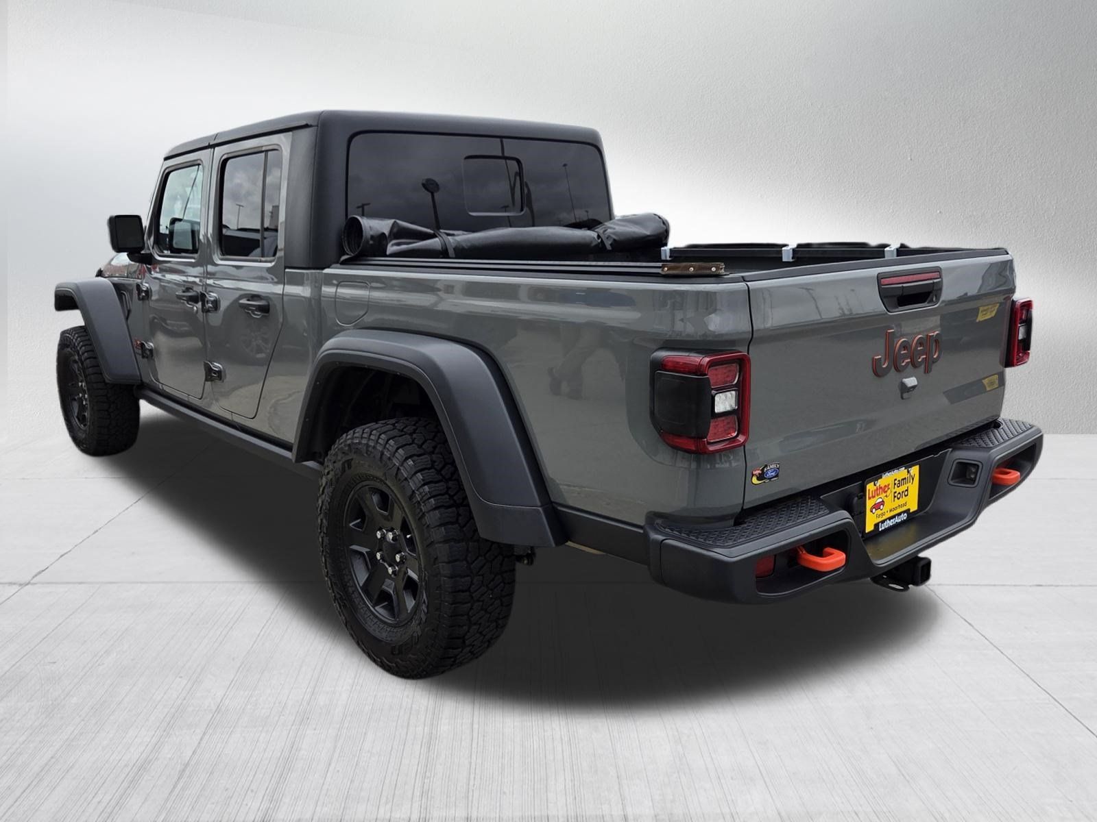 Used 2023 Jeep Gladiator Mojave w/ LED Lighting Group AWD/4WD image 5