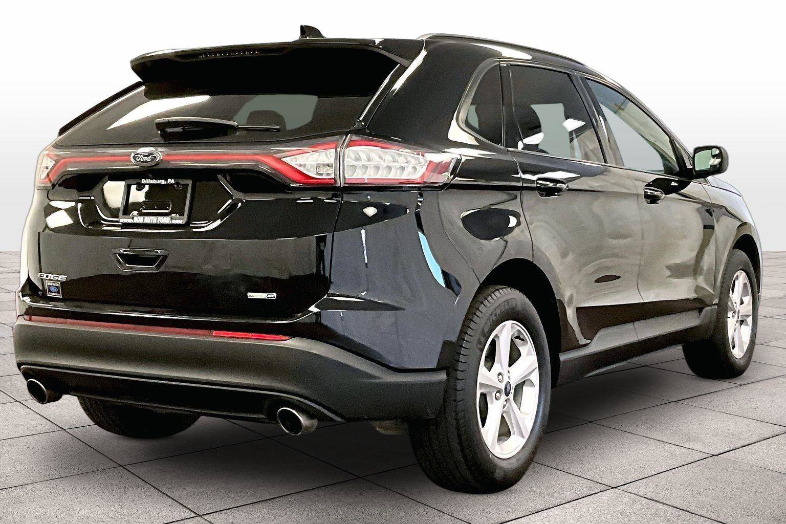 Certified 2018 Ford Edge SE image 11