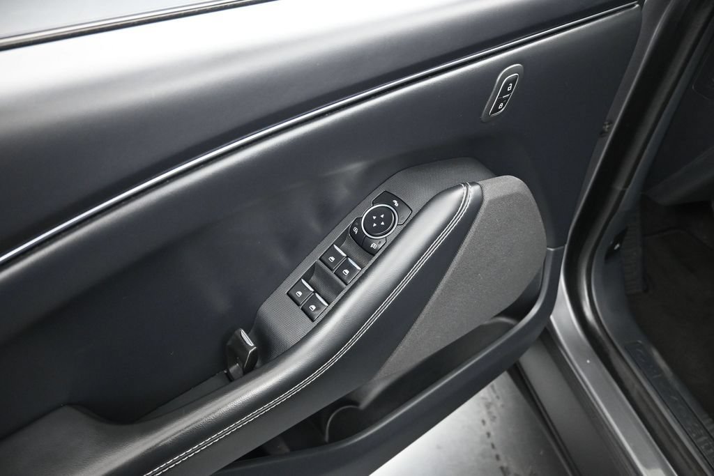 Certified 2023 Ford Mustang Mach-E Select RWD image 11