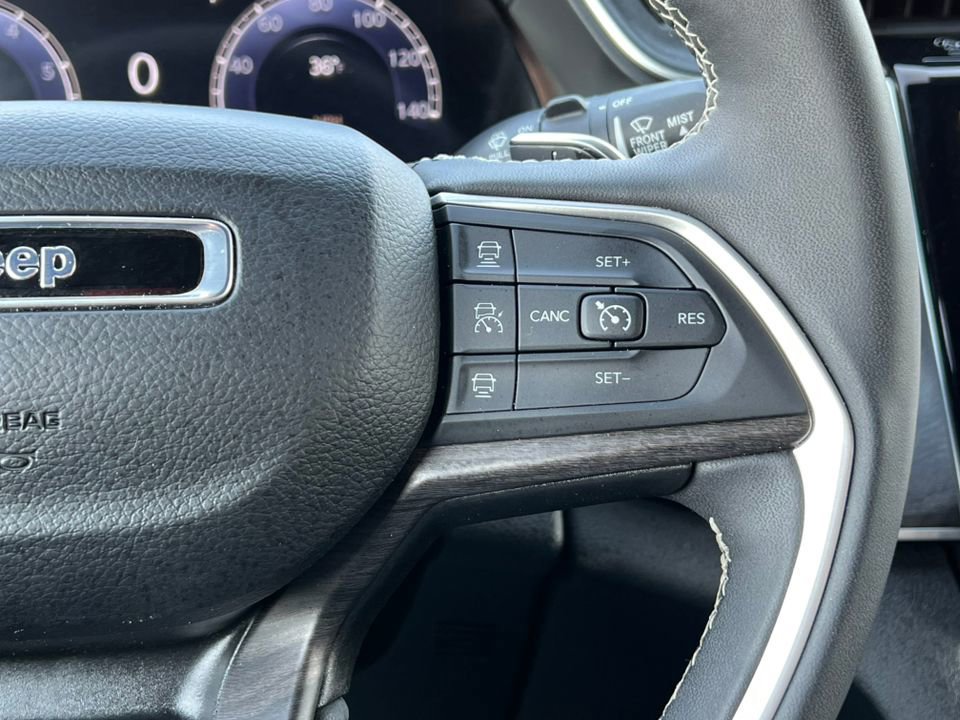 Used 2024 Jeep Grand Cherokee Limited w/ Trailer Tow Package image 24