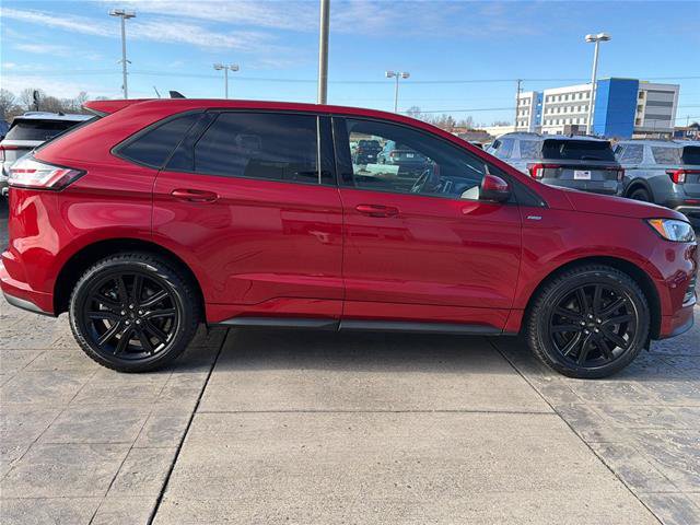 Certified 2024 Ford Edge ST-Line AWD/4WD image 29