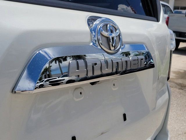 Used 2018 Toyota 4Runner Limited RWD image 10