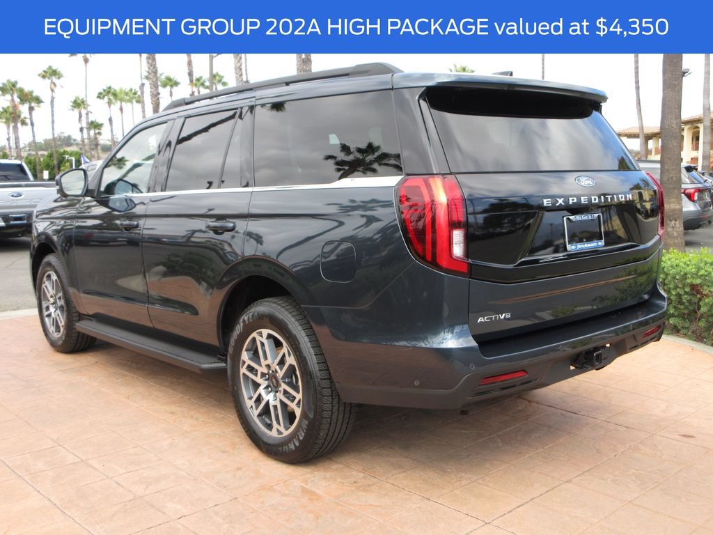 Certified 2025 Ford Expedition Active RWD image 2