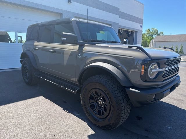 Certified 2025 Ford Bronco Outer Banks w/ Sasquatch Package AWD/4WD image 8
