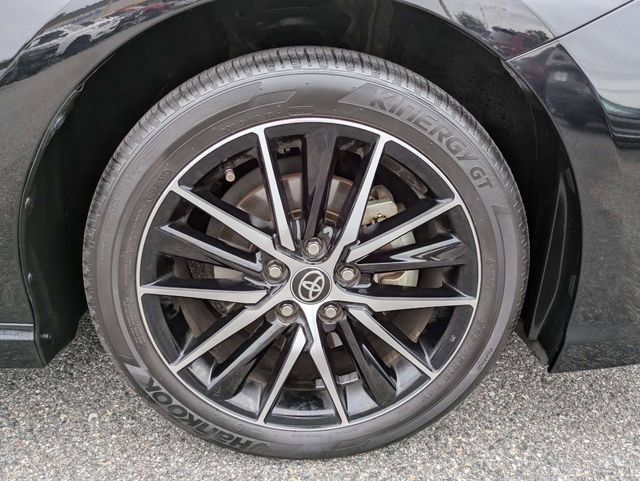 Used 2024 Toyota Camry SE FWD image 11