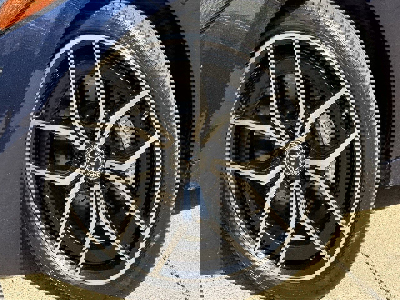 Used 2023 Mercedes-Benz C 300 Sedan image 9