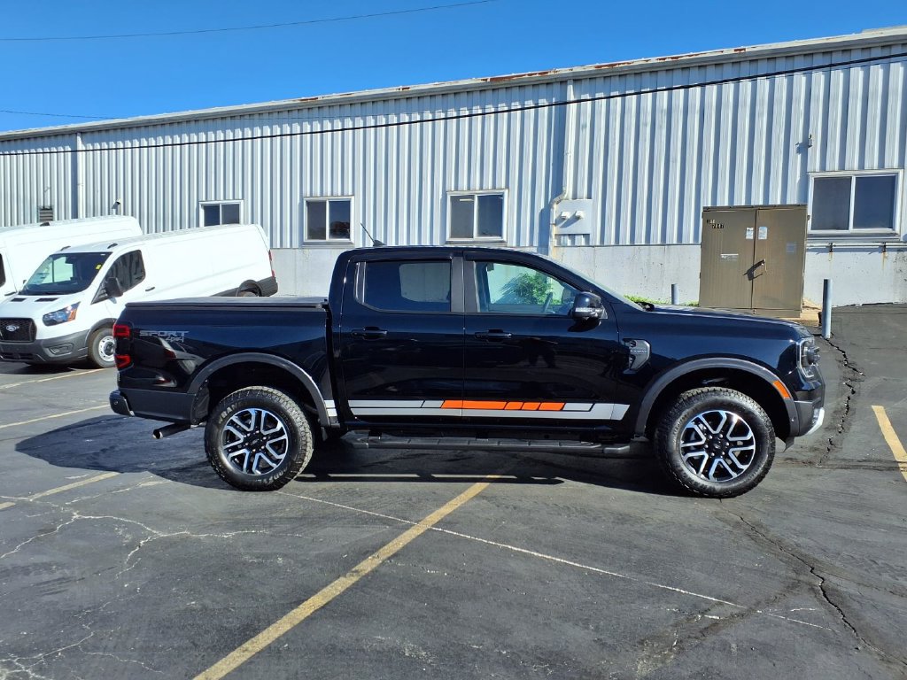Certified 2024 Ford Ranger Lariat w/ Advanced Towing Package AWD/4WD image 2