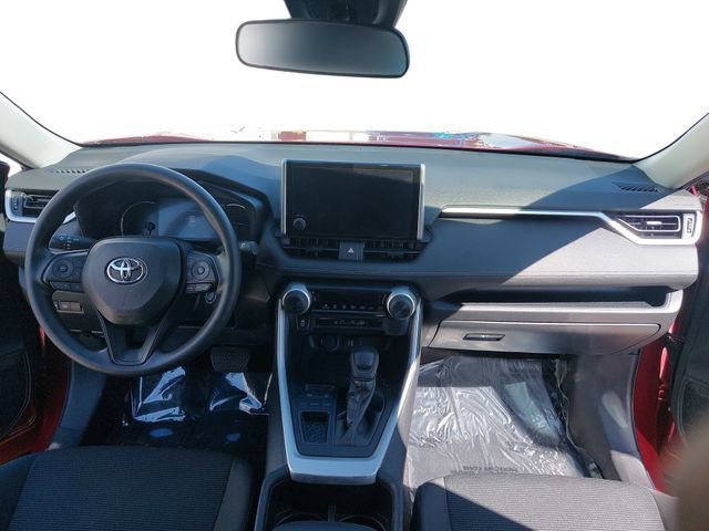 Used 2023 Toyota RAV4 LE FWD image 9