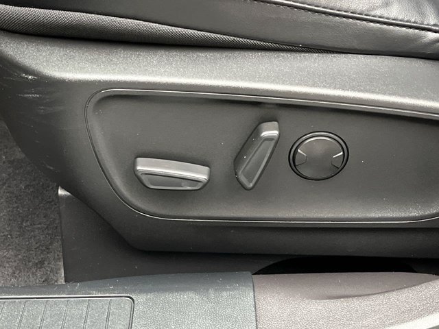 Certified 2023 Ford Escape ST-Line w/ Tech Pack #1 AWD/4WD image 13