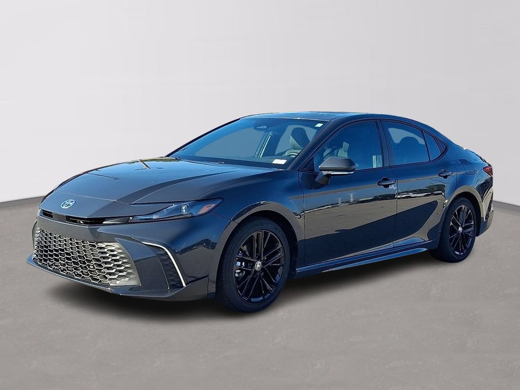 Used 2025 Toyota Camry SE FWD image 3