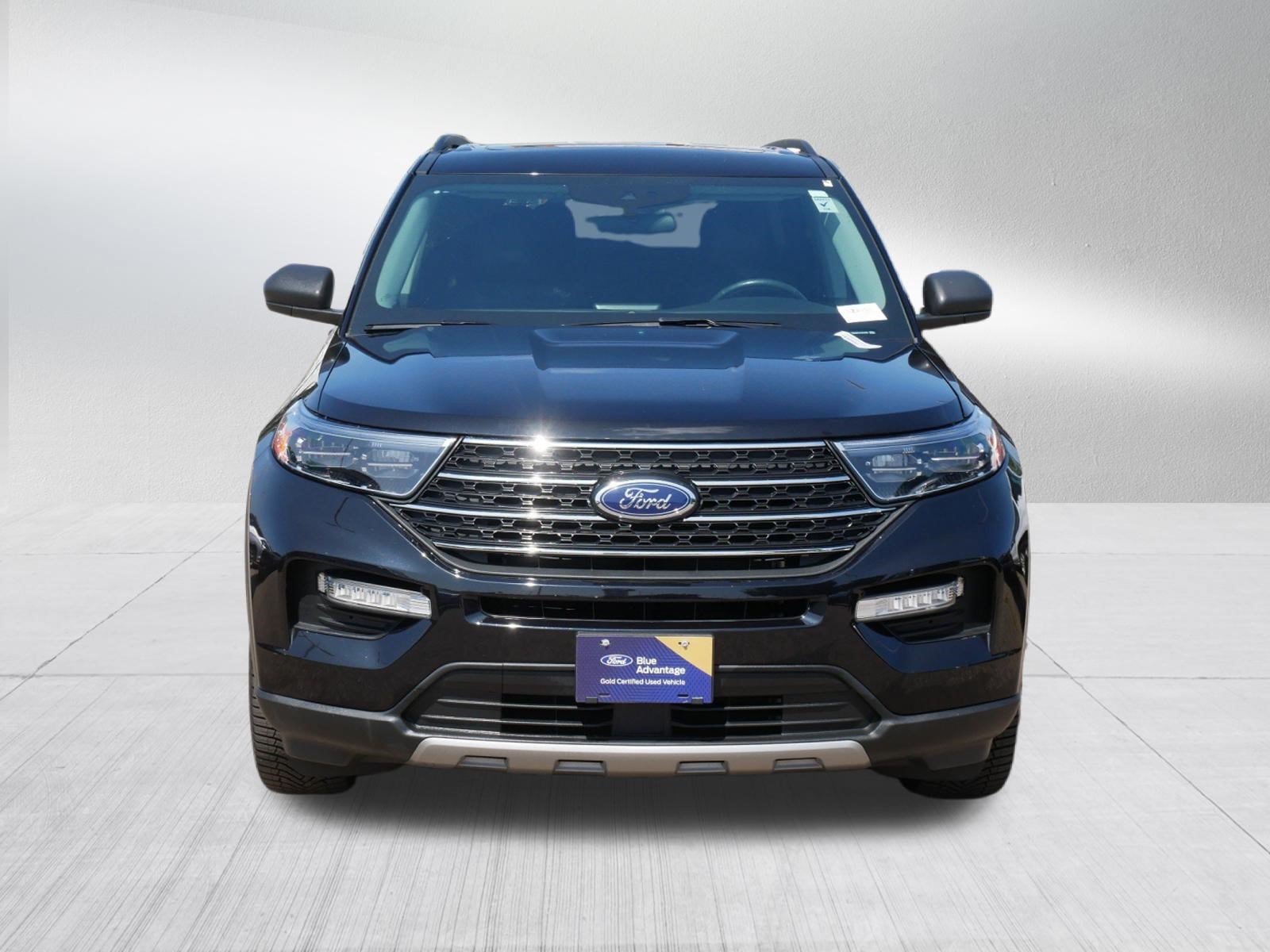 Certified 2023 Ford Explorer XLT w/ Equipment Group 202A AWD/4WD image 2