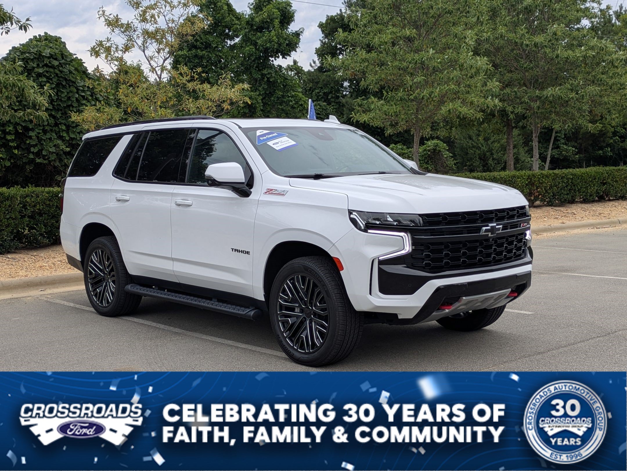 Used 2023 Chevrolet Tahoe Z71 w/ Luxury Package AWD/4WD image 1