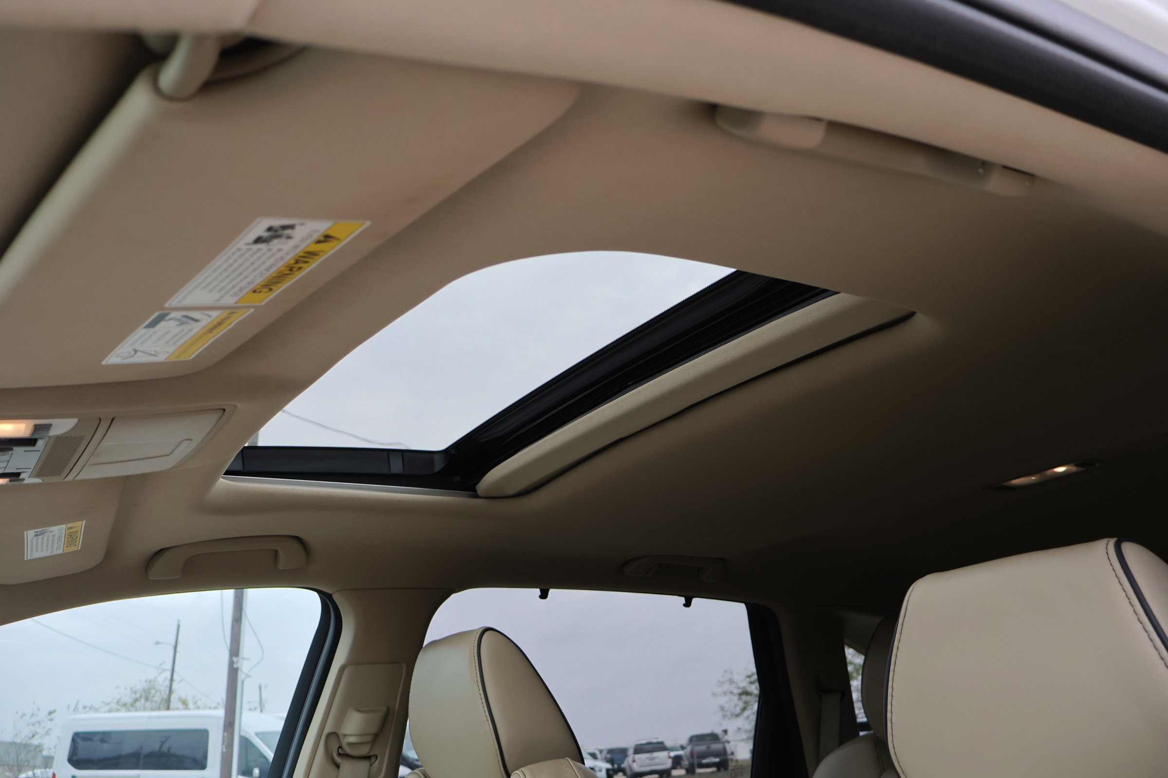 Used 2017 Acura MDX FWD w/ Advance Package image 17