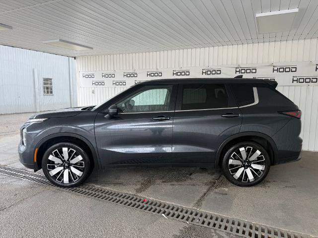 Used 2025 Mitsubishi Outlander SE FWD image 21