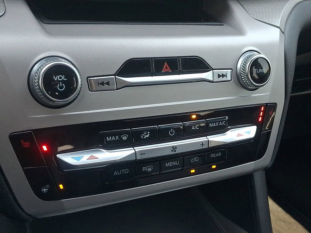 Certified 2023 Ford Explorer XLT w/ Equipment Group 202A AWD/4WD image 17