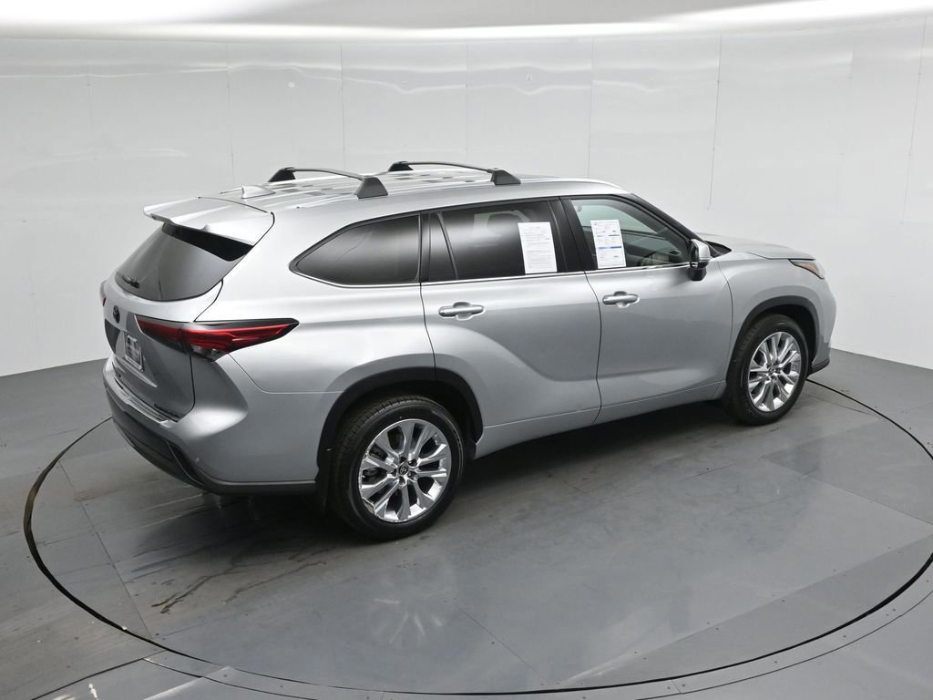 Used 2022 Toyota Highlander Limited image 13