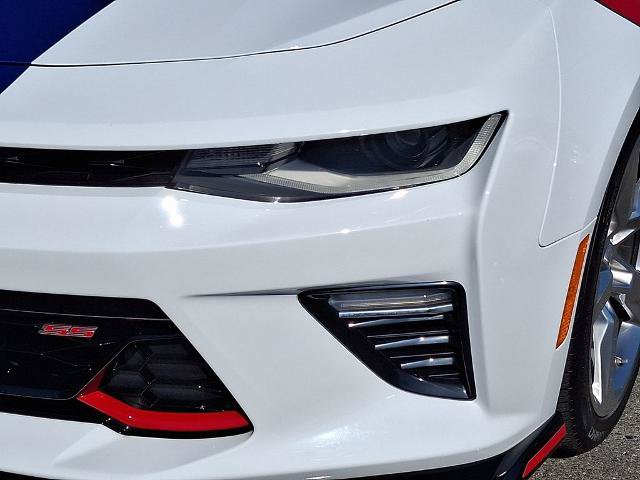 Used 2017 Chevrolet Camaro SS RWD image 9