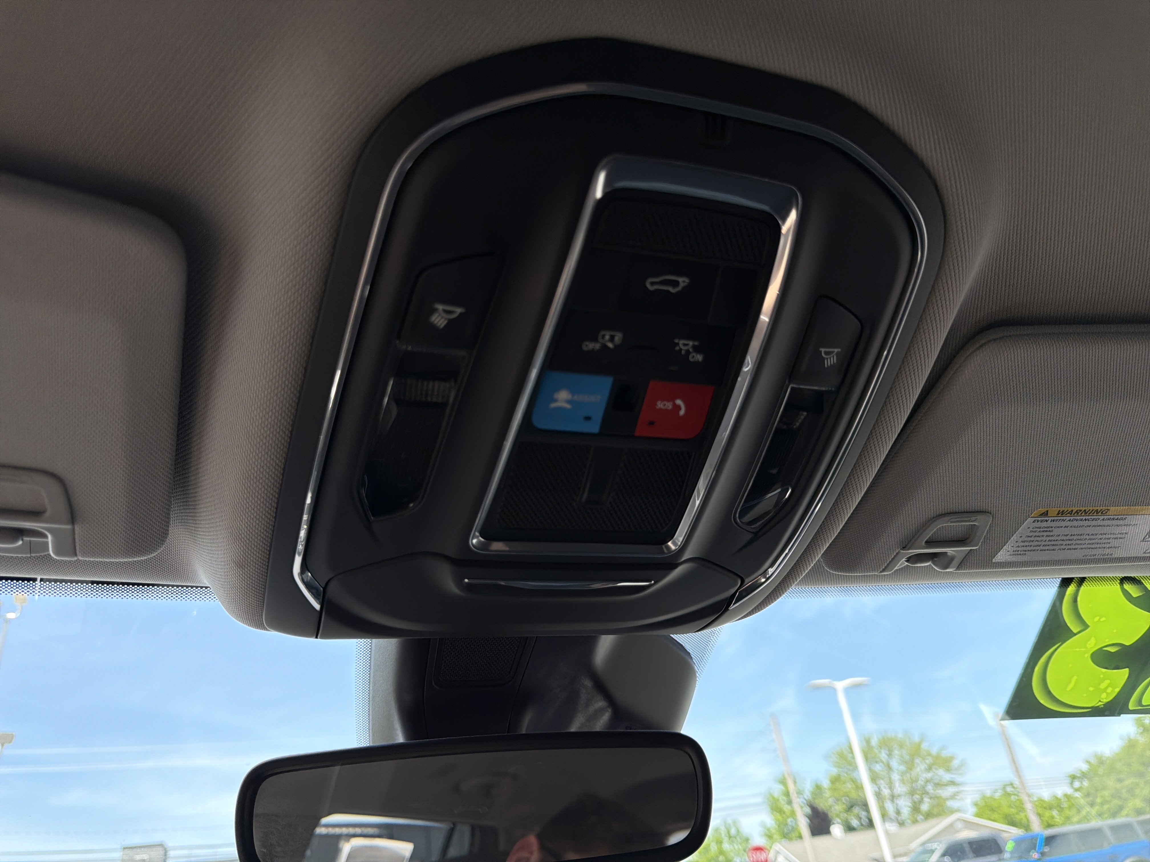 Used 2023 Jeep Grand Cherokee L Laredo w/ Luxury Tech Group I AWD/4WD image 31