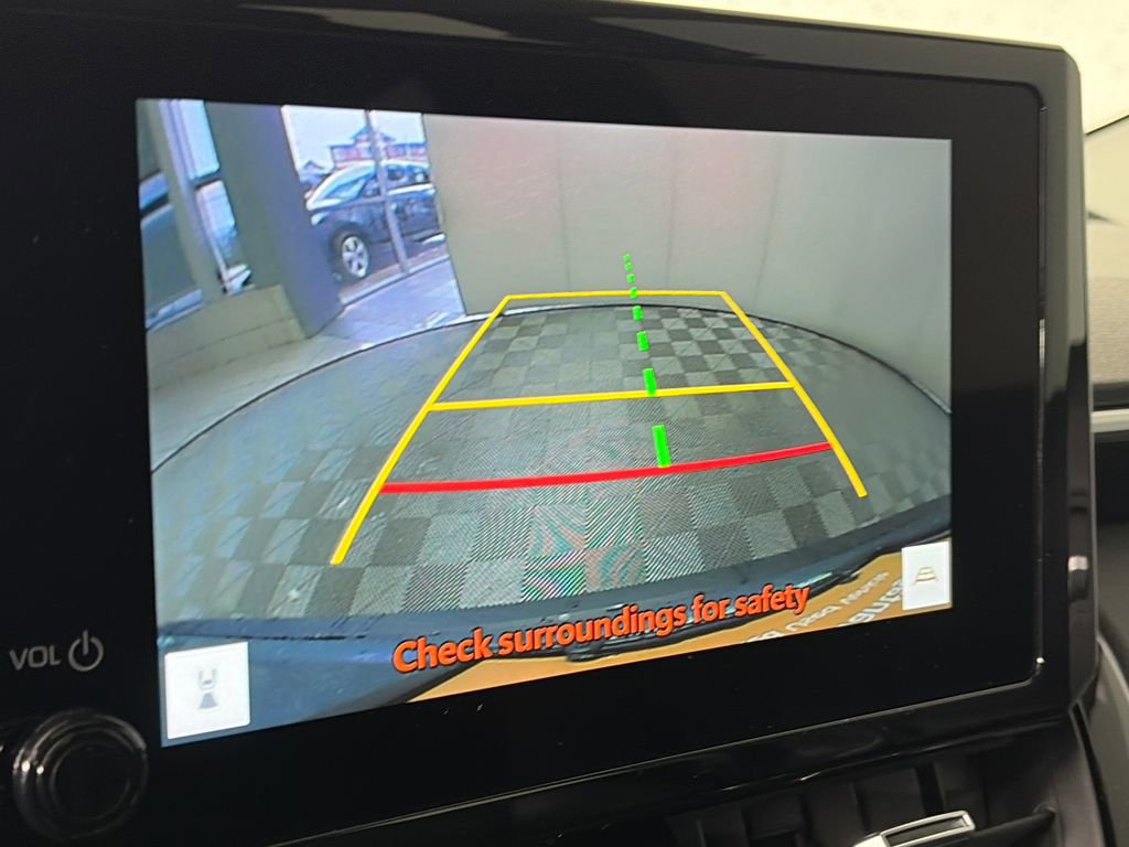 Used 2023 Toyota Corolla Cross XLE w/ Convenience Package AWD/4WD image 20