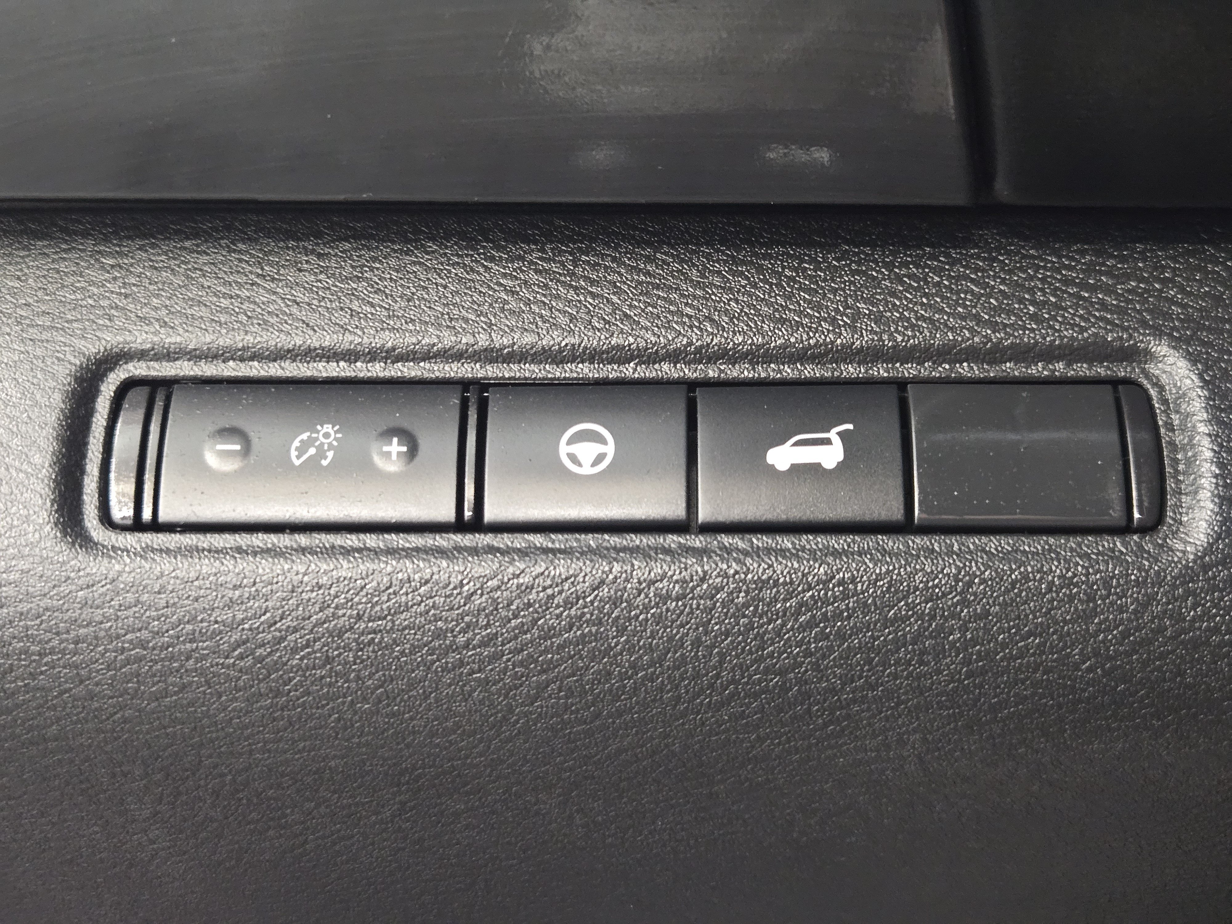 Used 2022 Nissan Pathfinder SL AWD/4WD image 23