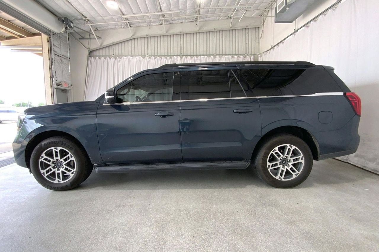 Certified 2025 Ford Expedition Max Active RWD image 26