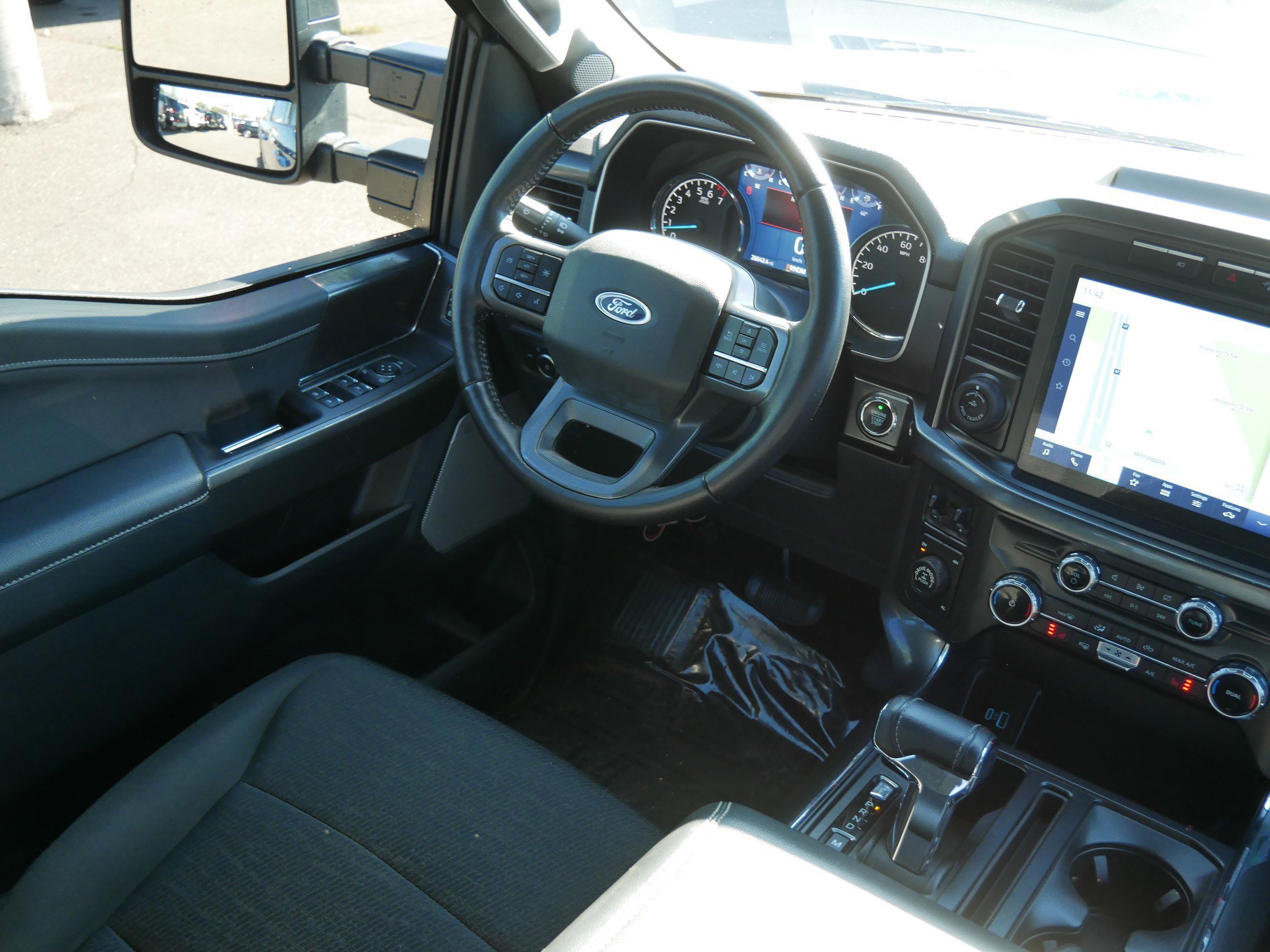 Certified 2022 Ford F150 XLT w/ Equipment Group 302A High image 17