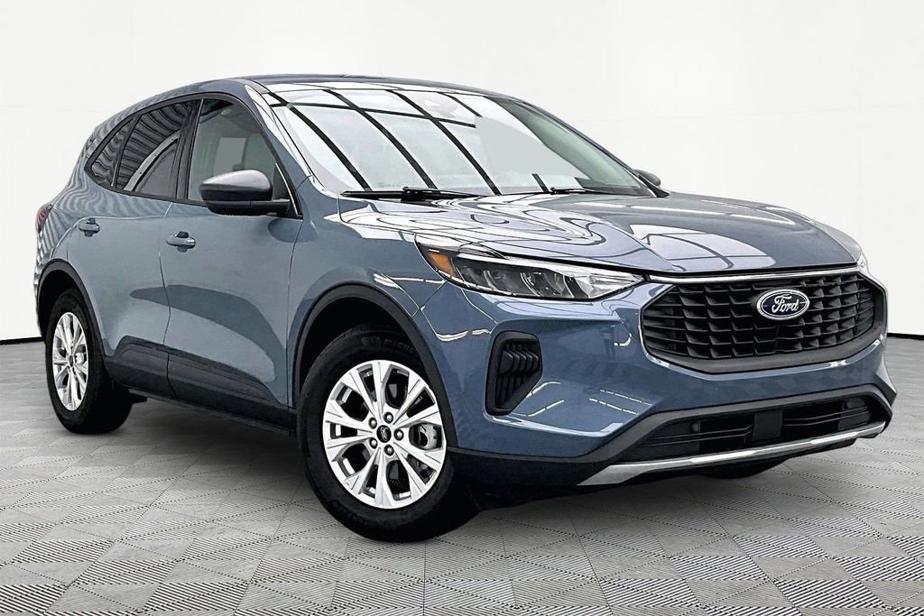 Certified 2025 Ford Escape Active w/ Active Premium Tech Pack FWD image 12