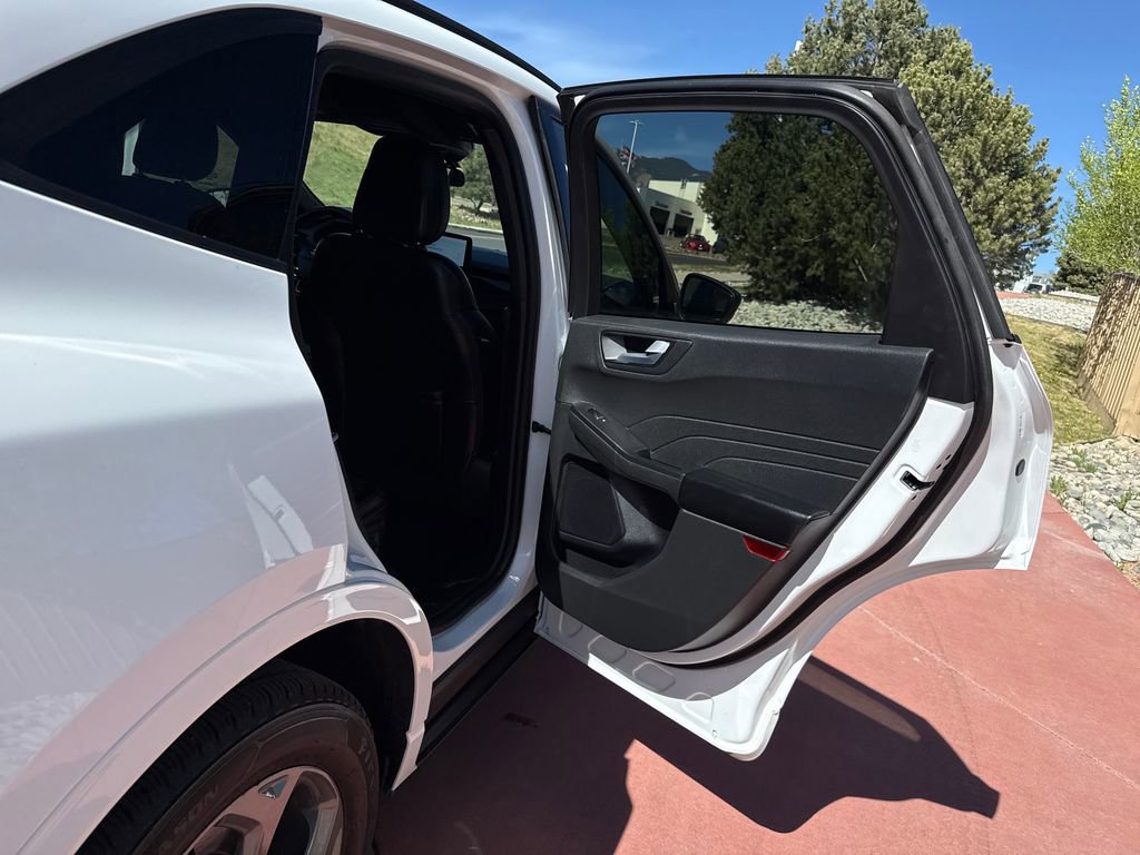 Certified 2023 Ford Escape ST-Line AWD/4WD image 22