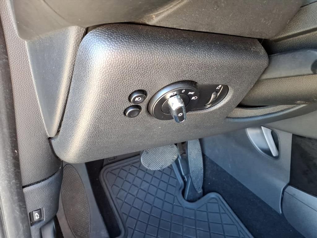 Used 2018 MINI Cooper S image 26